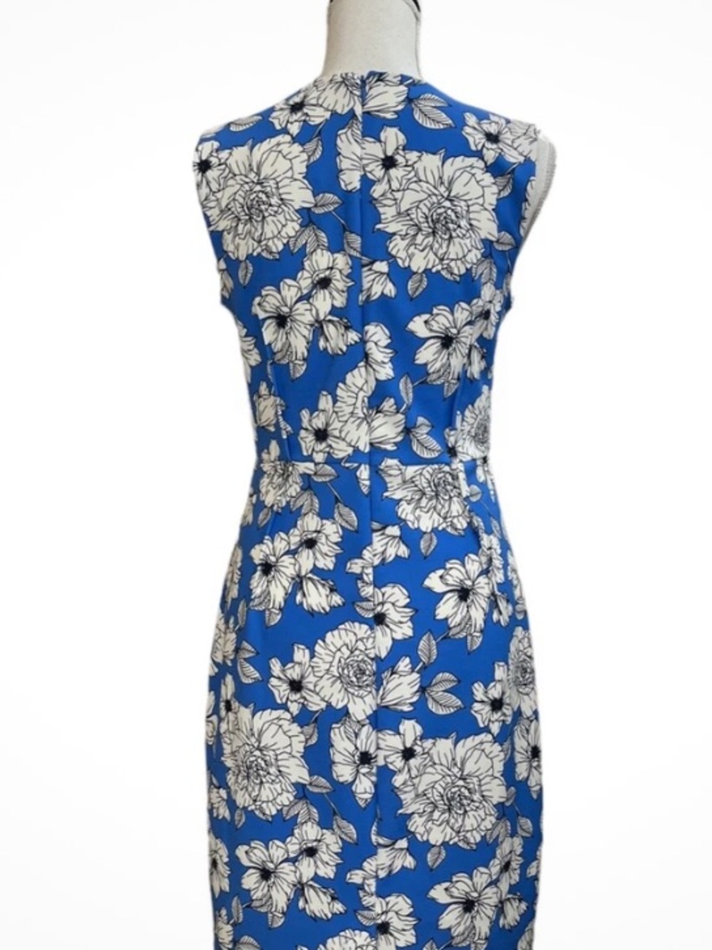 BANANA REPUBLIC Blue and White Floral Sheath Dress - Picture 5 of 5